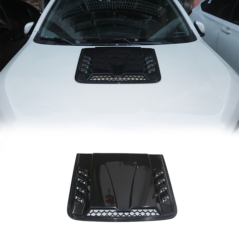 Copertura Universale per Presa - Car Accessories You Need recensione e prezzo